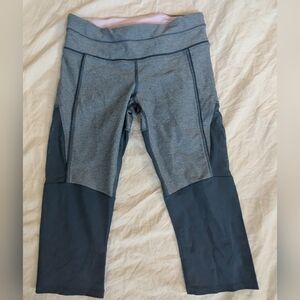 Lululemon Teal Colored Leggings Size 6, Cropped